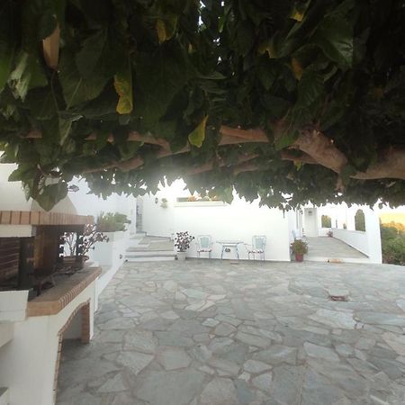 House Moschα Villa Andros Town Exterior photo
